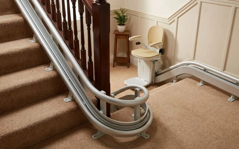 Acorn 180 Curved Stairlift installation example 2