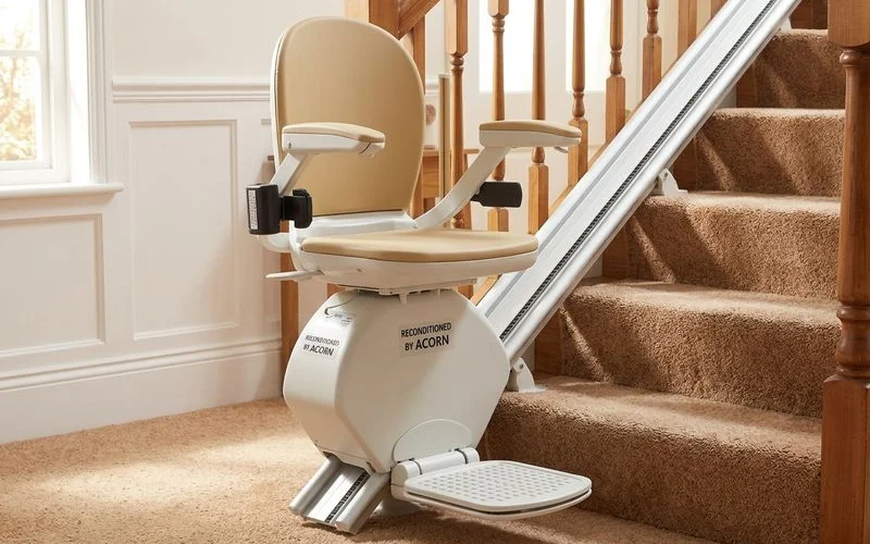 Reconditioned Stairlifts installation example 1